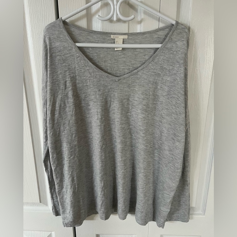 H&M Oversized Lightweight V-Neck Sweater